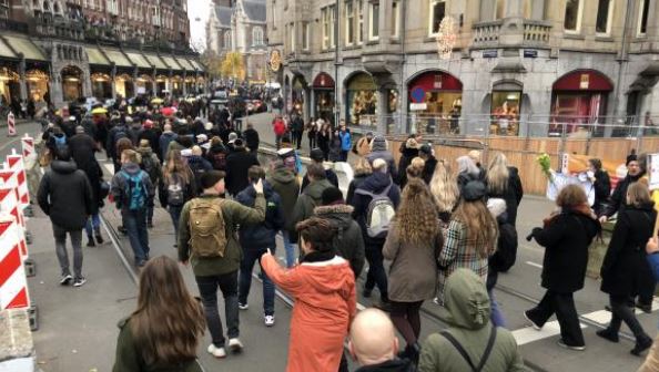 Hollanda’da Ukraynalı mültecilere konaklama masrafları katkı zorunluluğu