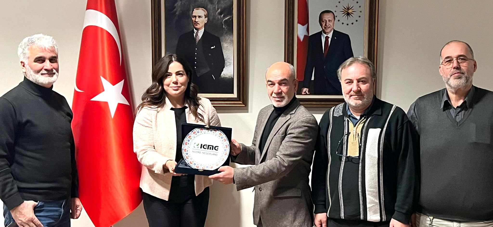 Kuzey-Hollanda-Milli-Görüş-ve-Tuna-Yücel-Modrak-1