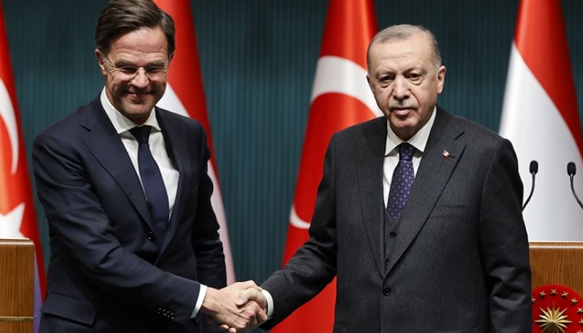 Hollanda Başbakanı Mark Rutte’den Türkiye’ye övgü