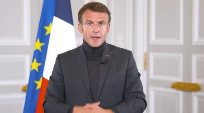Macron Hollanda’da hoş karşılanmadı