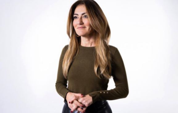 dilan-yesilgoz-2
