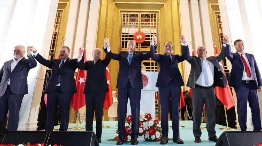 erdogan-balkon-konusmasi-2023
