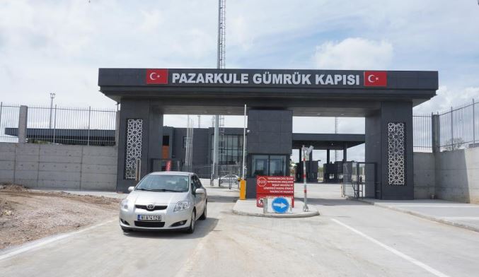Pazarkule Sınır Kapısı gurbetçileri bekliyor