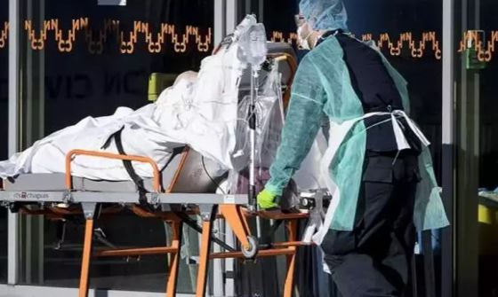 Fransa’da sağlık sistemi çöktü: Hastalar otoparkta tedavi görüyor