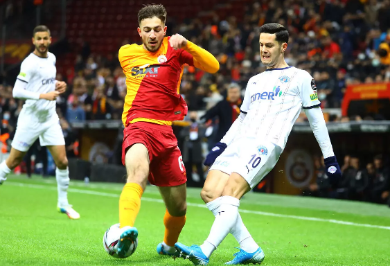 Rotterdam doğumlu Halil Dervişoğlu Galatasaray’a imza attı