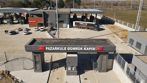 Yenilenen Pazarkule Gümrük Kapısı tamamen gurbetçilerin hizmetinde