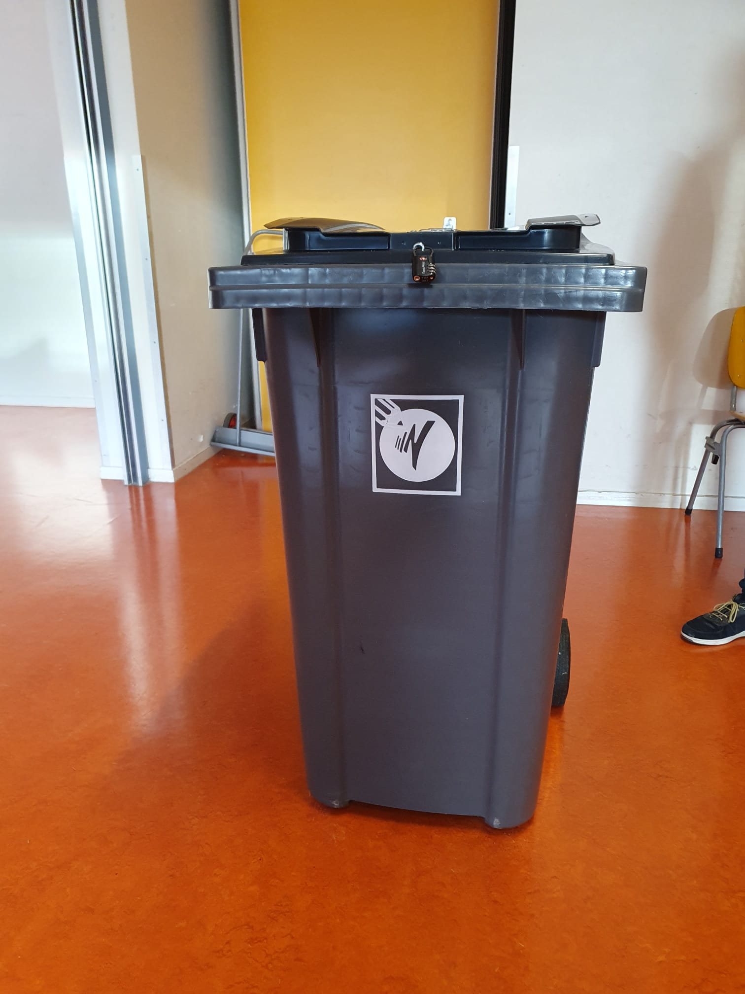 stembureau-secim-sandik-hollanda-3