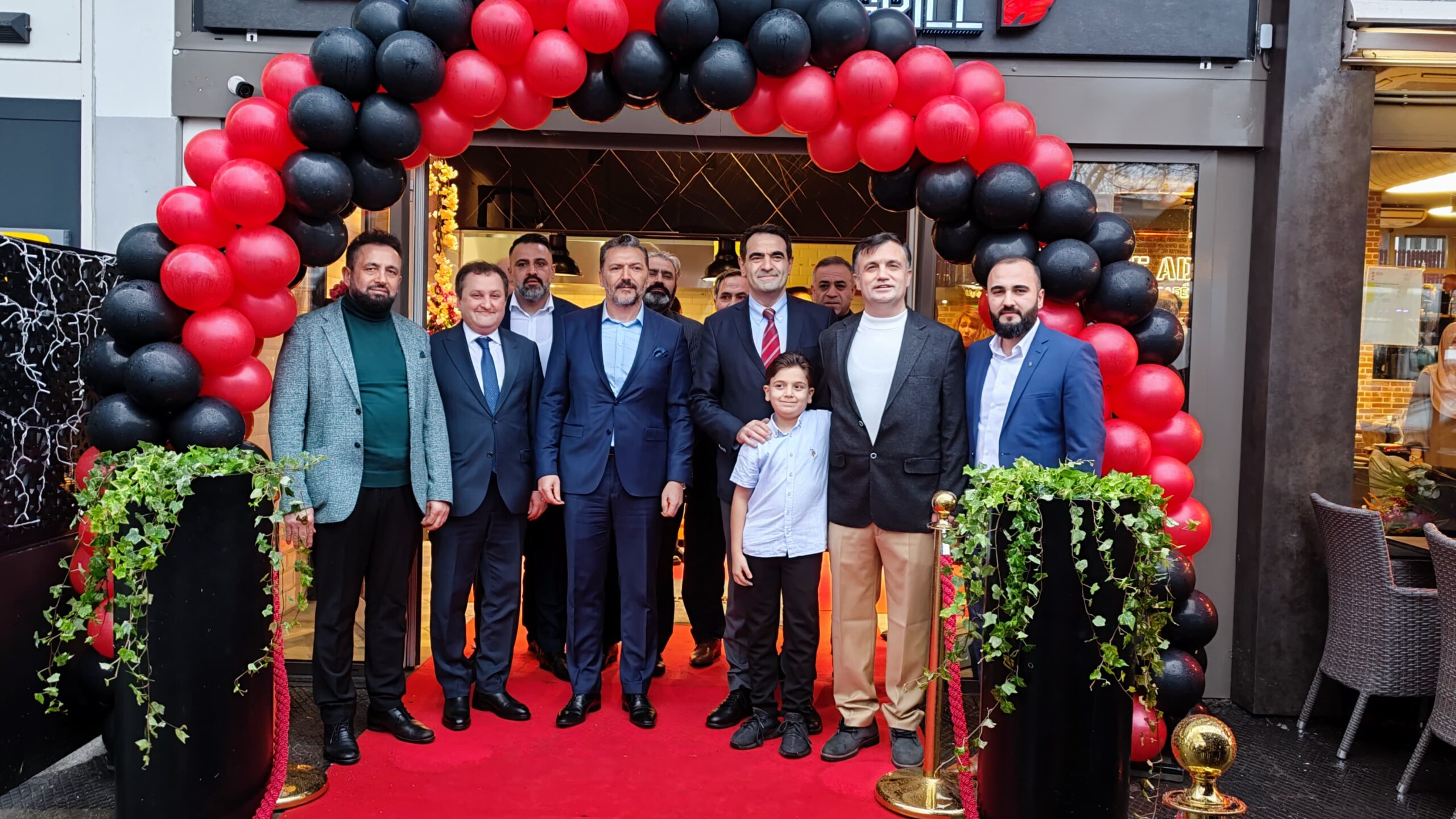 “Neredeyiz? Adresteyiz” The Address Cafe & Restaurant Amsterdam’da açıldı