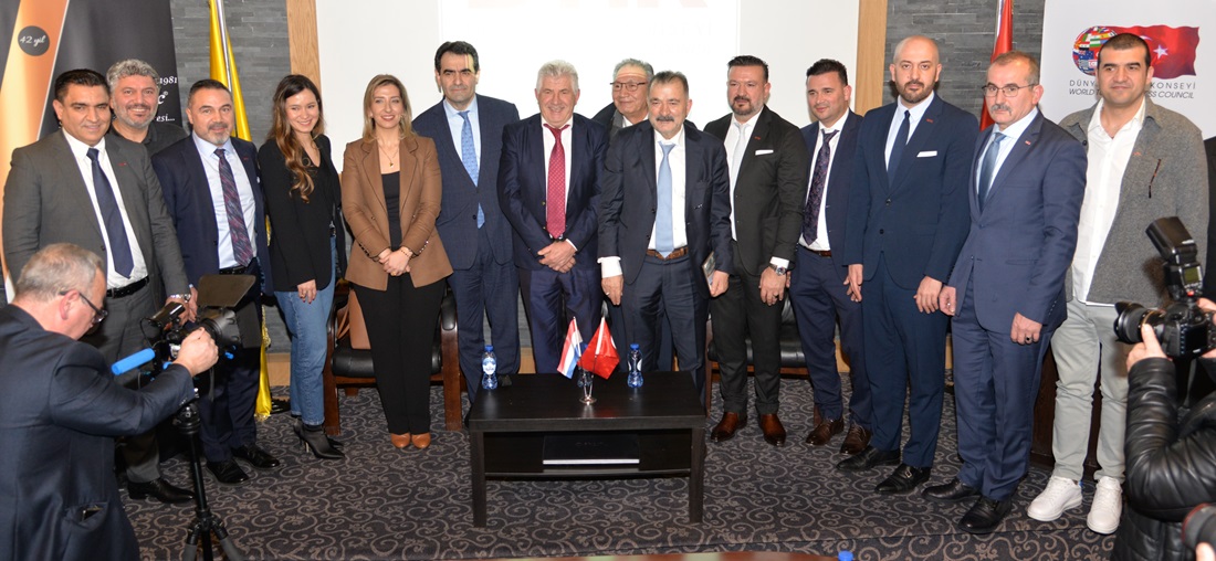 DTİK Hollanda profesyonel iş hayatındaki projeler için önemli isimleri bir araya getirdi