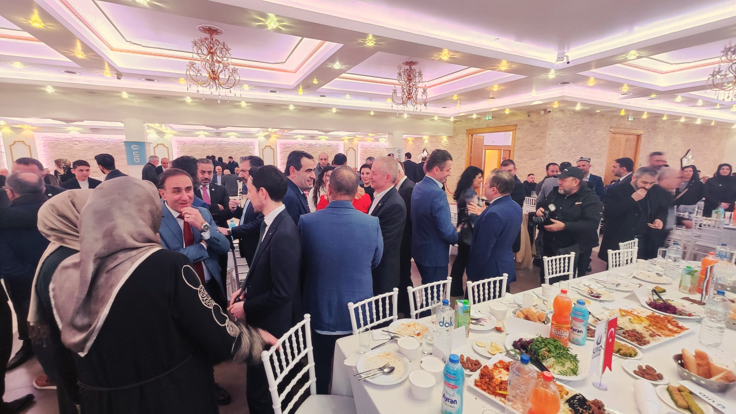 UID Hollanda yeni liderlik ve birlik mesajlarıyla iftar programı gerçekleştirdi