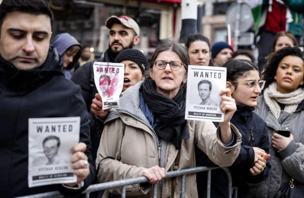 israil-herzog-protesto-amsterdam
