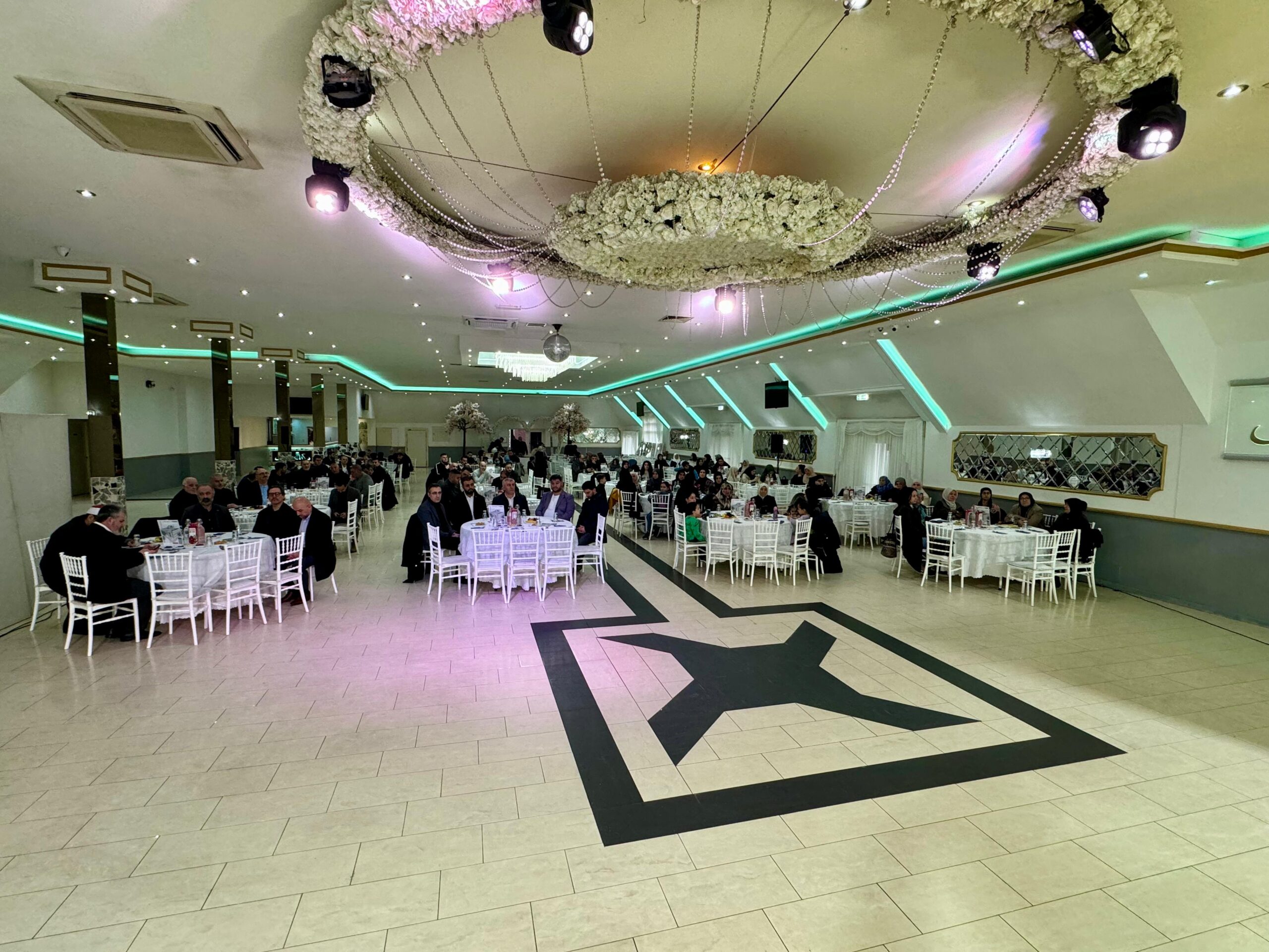 Arnhem Ayasofya Camii’den yeni cami inşaatı için iftar programı