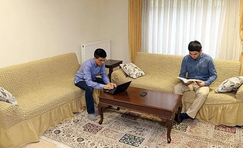 Hollanda’da bu kez de öğrencilere burs veren kurum (DUO) yabancıları fişlemiş