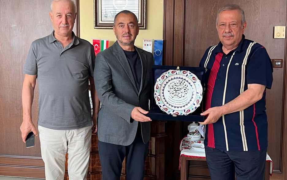 osman-sahbaz-bezmi-alem