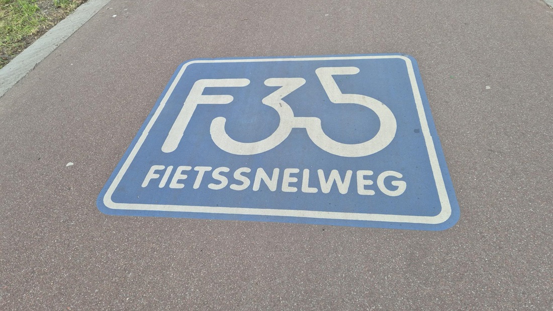 Hollandalıların yüzde kaçı işe bisikletleriyle gidiyor?