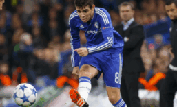 Ünlü futbolcu hastaneye kaldırıldı, futbol hayatı bitebilir