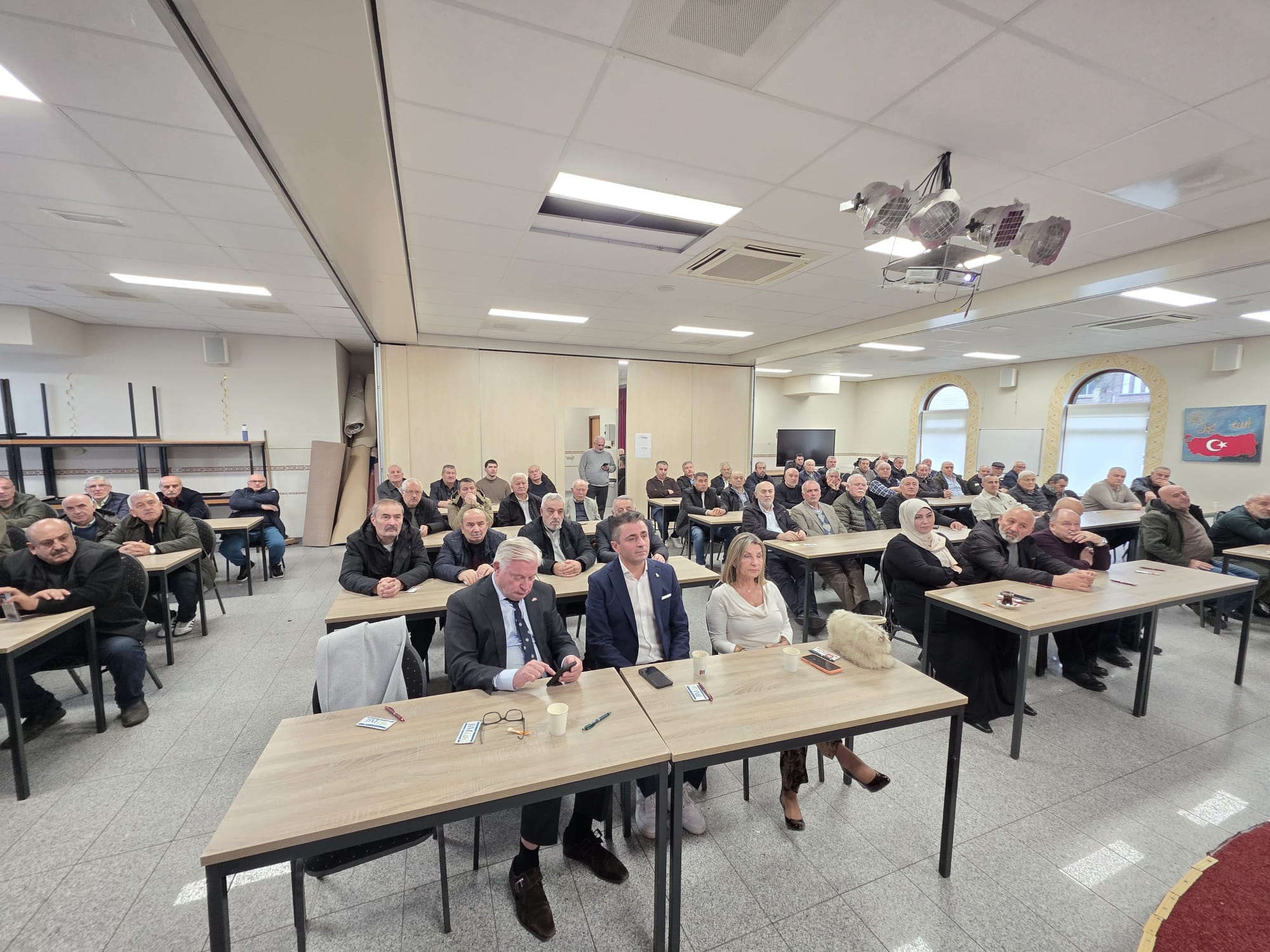 Deventer’de Sağlık Sigortası gündemi: 2026 dönemi masaya yatırıldı-TIKLA İZLE