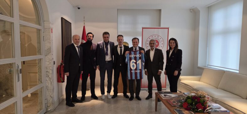 hollanda-trabzonspor-federasyonu-yetkilileri-2025-1