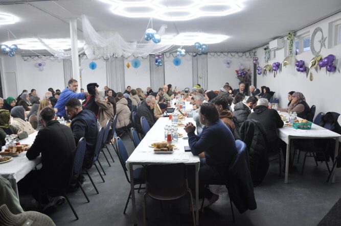 Hengelo’da Ramazan buluşması: Türk kültür derneğinde birlik ve dayanışma iftarı -VİDEO HABER-