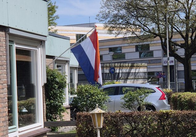Hollanda’da siyasete güven alarm veriyor