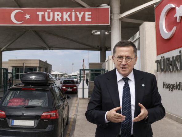 İYİ partili milletvekilinden skandal sözler! Gurbetçilere 500 Euro ayakbastı parası versin